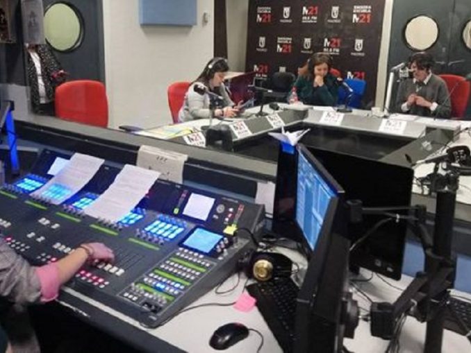 Radio Intereconomía acoge a varios alumnos con el programa 4ºESO